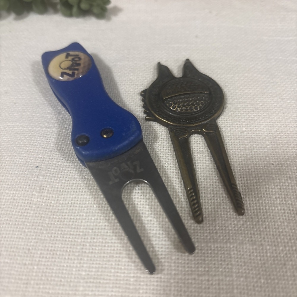 Vintage Maxfli Brass Divot Tool and Zivot Blue Golf Repair Tool Set 2pc